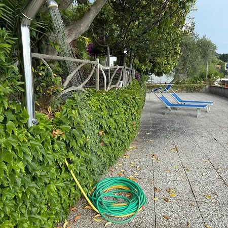 Welcome Riviera Nautilus 11- Vista Mare-posto Macchina Individuale-only One Car-piscina Condominiale Estiva-attrezzatissimo راباللو