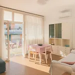 Welcome Riviera Nautilus 11- Vista Mare-posto Macchina Individuale-only One Car-piscina Condominiale Estiva-attrezzatissimo Apartment