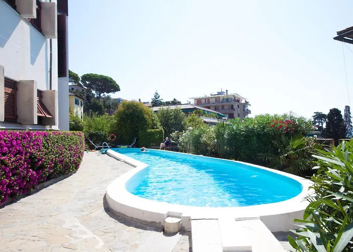 Welcome Riviera Nautilus 11- Vista Mare-posto Macchina Individuale-only One Car-piscina Condominiale Estiva-attrezzatissimo דירה *